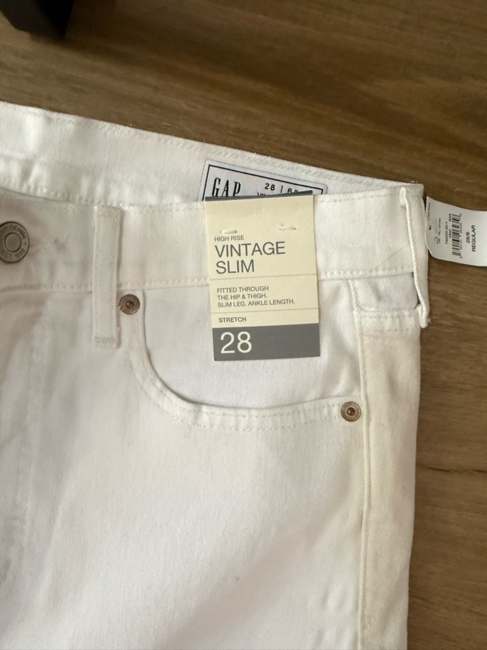 GAP White High-Rise Vintage SlimStraight Jeans - Size 28 - Picture 2 of 3